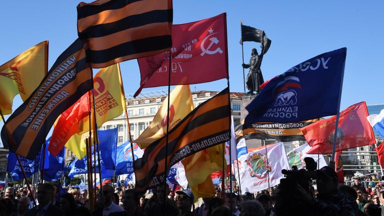 Акция во Владивостоке в поддержку жителей освобожденных территорий Донбасса и Украины, где проводится референдум о вступлении в состав Российской Федерации Акция во Владивостоке в поддержку жителей освобожденных территорий Донбасса и Украины, где проводится референдум о вступлении в состав Российской Федерации