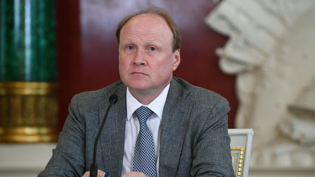 Владимир Толстой