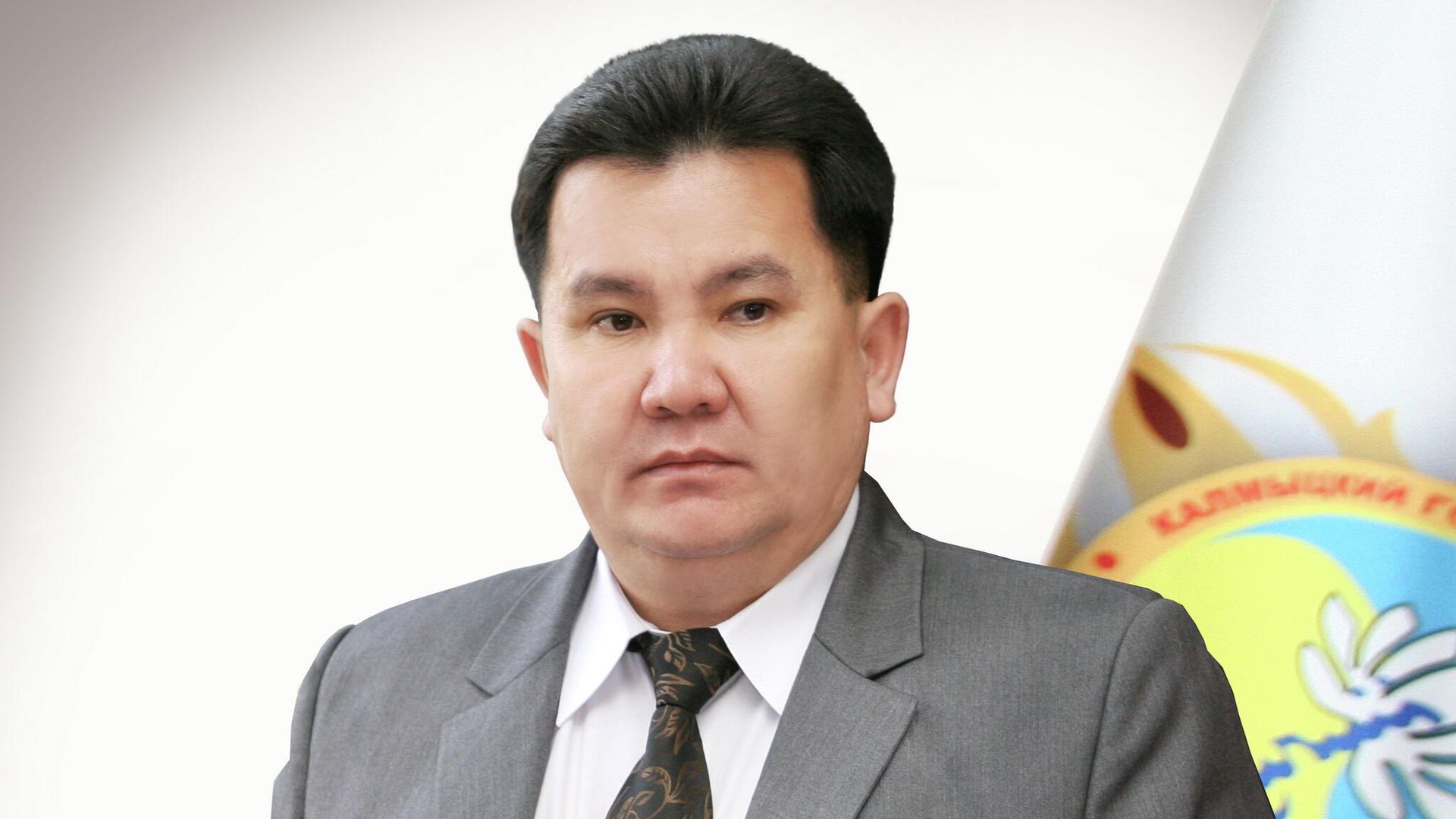 Ректор Калмыцкого Государственого университета им. Б. Б. Городовикова Бадма Салаев Ректор Калмыцкого Государственого университета им. Б. Б. Городовикова Бадма Салаев - РИА Новости, 1920, 12.10.2022