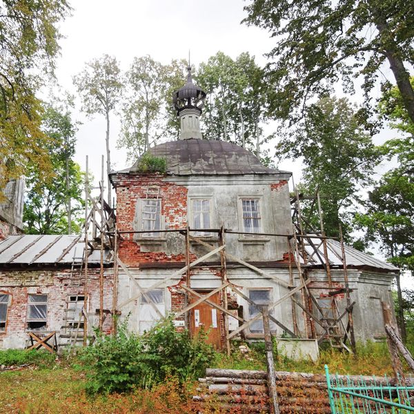 Владимирская церковь в Малой Ламне (1823 г.)