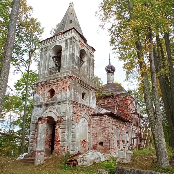 Владимирская церковь в Малой Ламне (1823 г.)