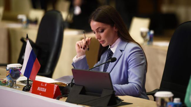 Зарина Догузова
