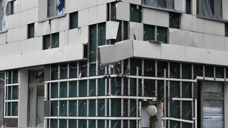 Здание гостиницы Park Inn by Radisson Donetsk, поврежденное в результате обстрела со стороны ВСУ Здание гостиницы Park Inn by Radisson Donetsk, поврежденное в результате обстрела со стороны ВСУ