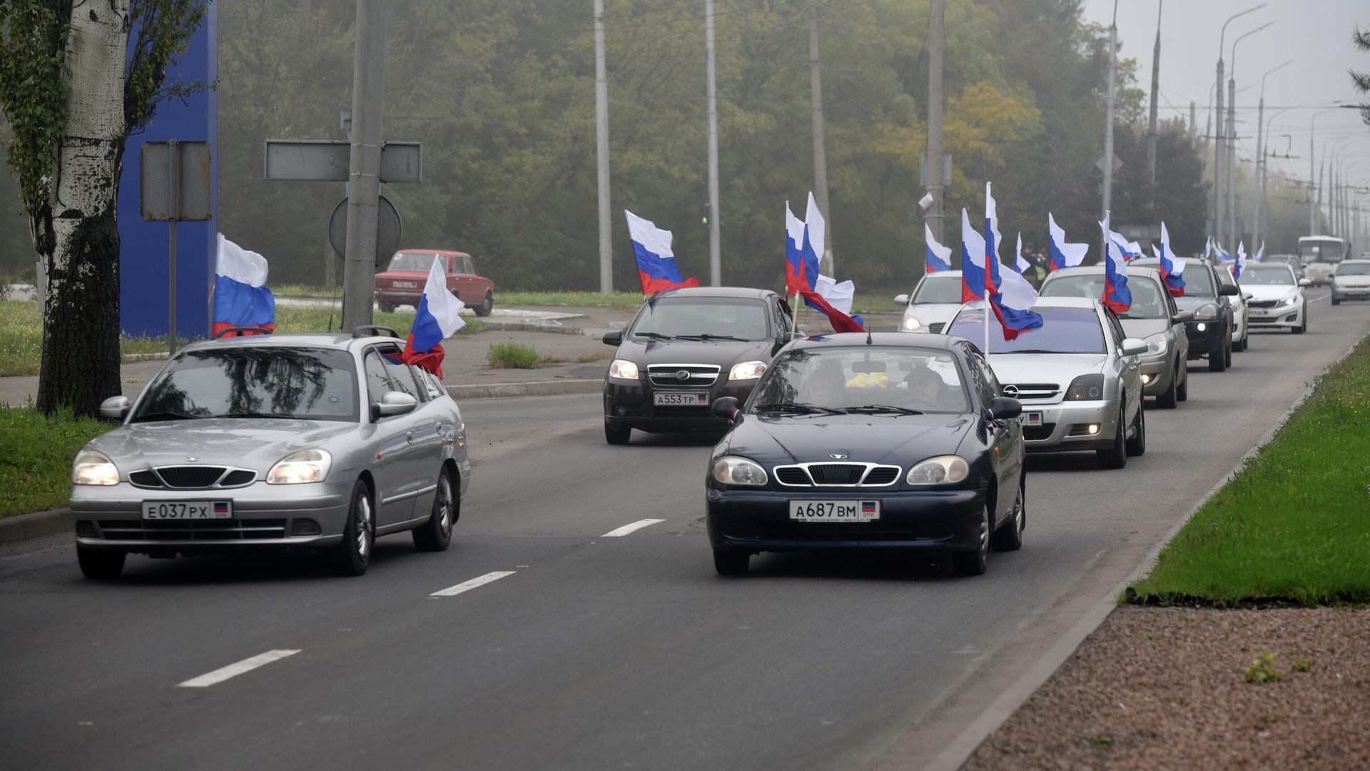 Участники автопробега Победы из Донецка к Саур-Могиле Участники автопробега Победы из Донецка к Саур-Могиле - РИА Новости, 1920, 30.09.2022