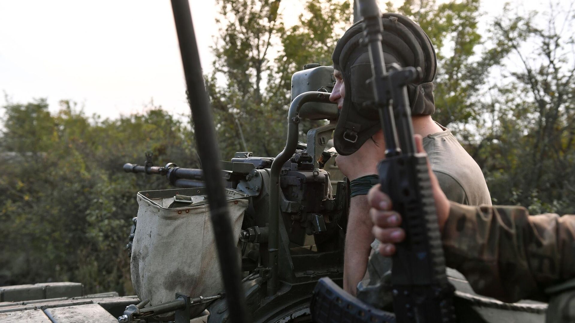 В зоне проведения специальной военной операции в Донецкой области В зоне проведения специальной военной операции в Донецкой области - РИА Новости, 1920, 07.10.2022