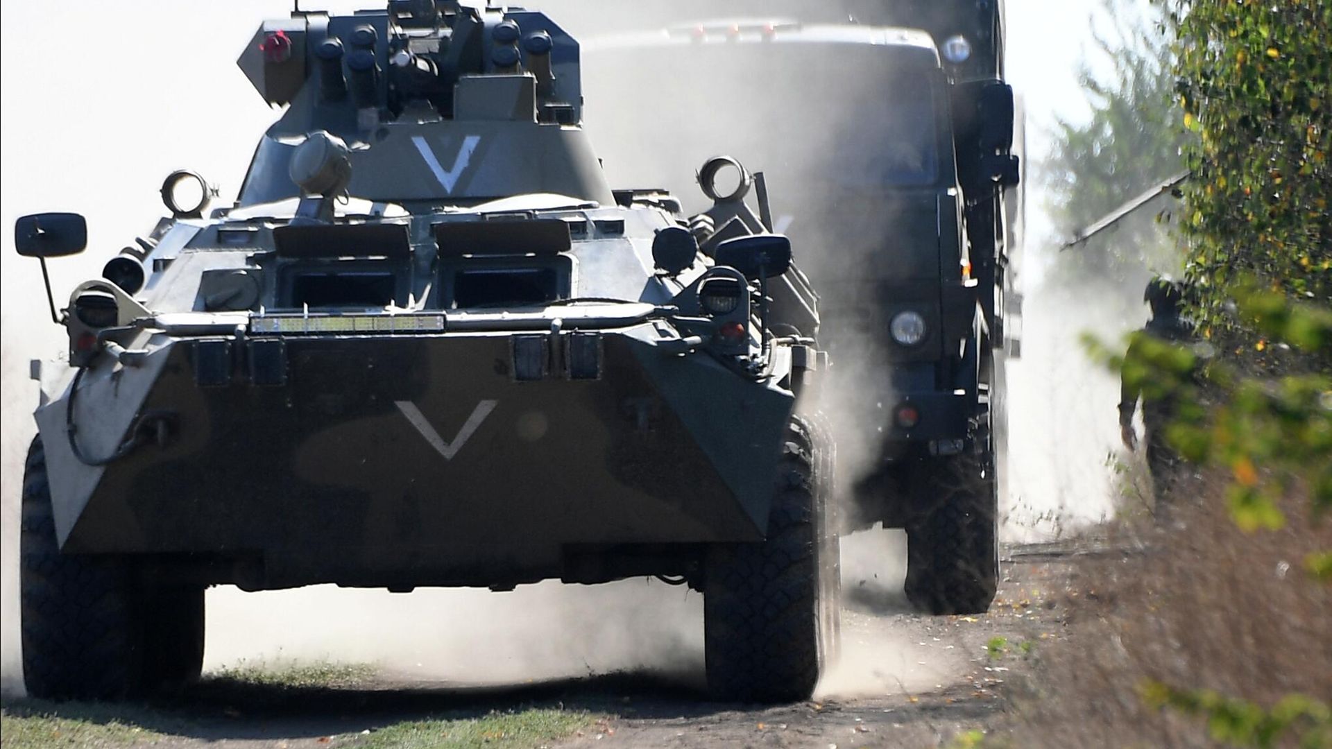 БТР-80 отдельного батальона материального обеспечения Воздушно-десантных войск в Запорожской области БТР-80 отдельного батальона материального обеспечения Воздушно-десантных войск в Запорожской области - РИА Новости, 1920, 04.10.2022