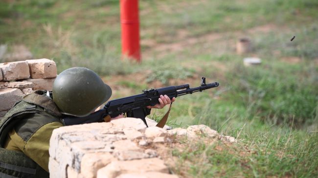 Военнослужащий