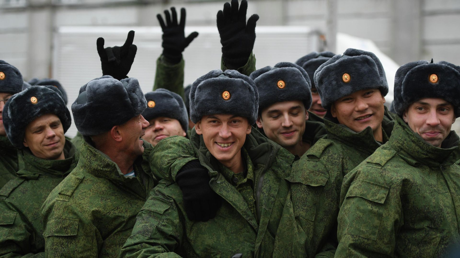 Мужчины, призванные на военную службу Мужчины, призванные на военную службу - РИА Новости, 1920, 06.10.2022