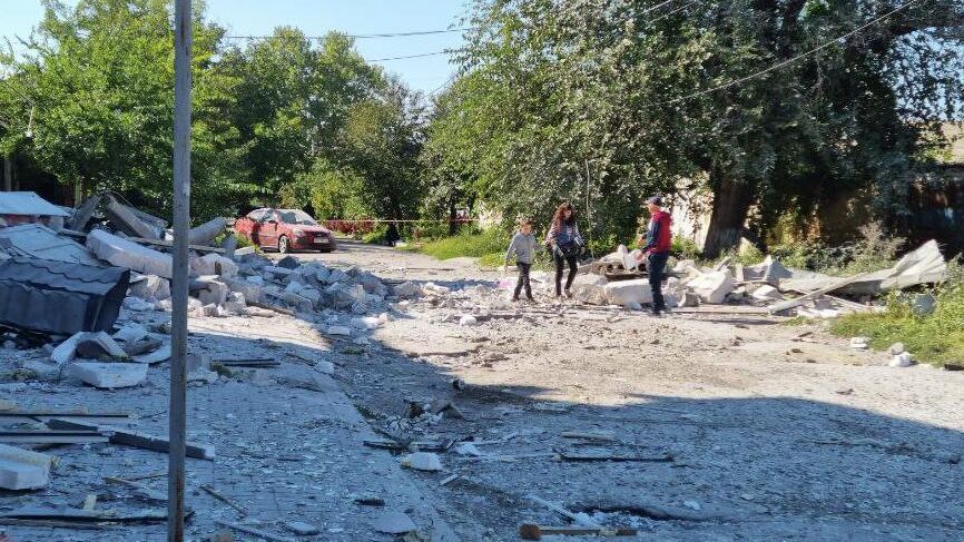 Последствия обстрела Херсона со стороны ВСУ Последствия обстрела Херсона со стороны ВСУ - РИА Новости, 1920, 14.10.2022