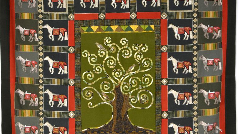 Ковер Культ коня на выставке Мир северной женщины. Аана Зверева – Народный художник Якутии Ковер Культ коня на выставке Мир северной женщины. Аана Зверева – Народный художник Якутии