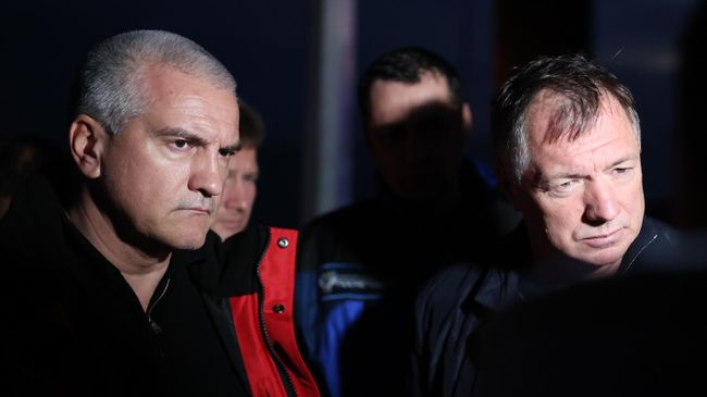 Глава Республики Крым Сергей Аксенов и заместитель председателя правительства РФ Марат Хуснуллин