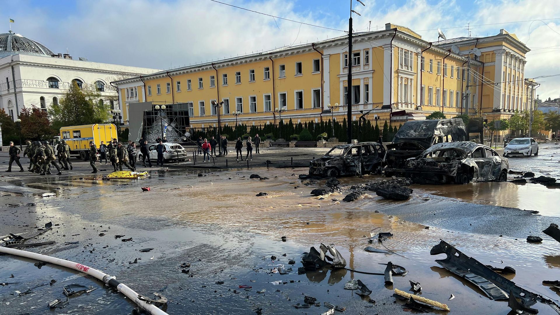 Ситуация на месте взрывов в Киеве, Украина Ситуация на месте взрывов в Киеве, Украина - РИА Новости, 1920, 10.10.2022