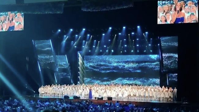 Выступление 15-летней дочери Юлии Началовой в Кремле Выступление 15-летней дочери Юлии Началовой в Кремле