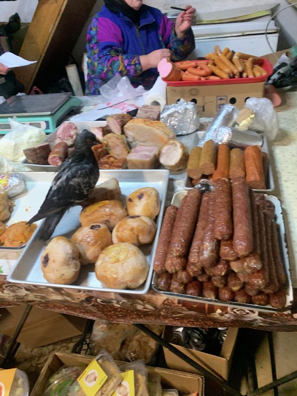 Продукты на стихийном рынке