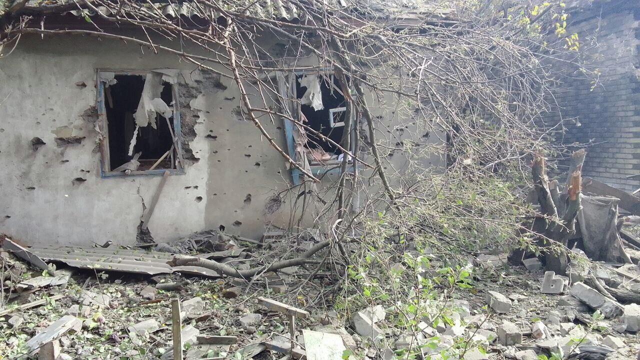 Последствия обстрела поселка Мичурина в Никитовском районе Горловки Последствия обстрела поселка Мичурина в Никитовском районе Горловки - РИА Новости, 1920, 13.10.2022
