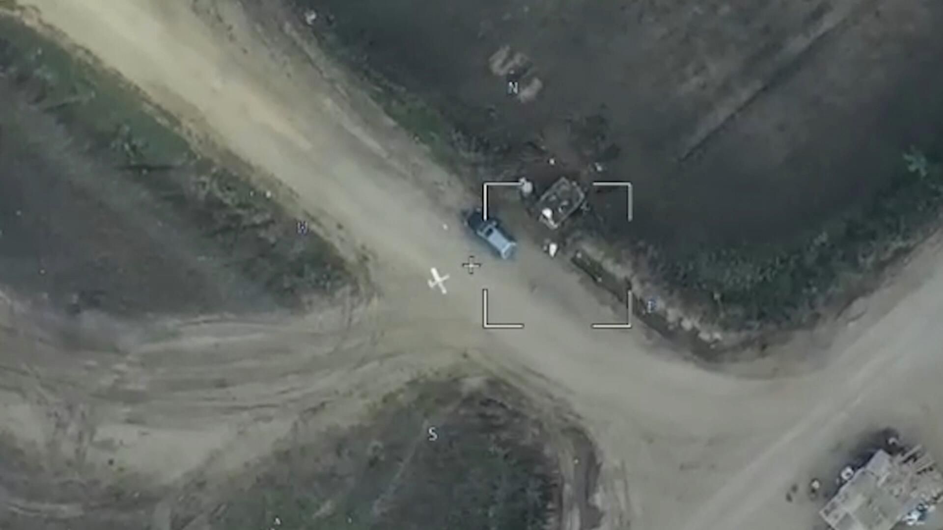 Применение модернизированного боеприпаса Ланцет. Видео Минобороны РФ Применение модернизированного боеприпаса Ланцет. Видео Минобороны РФ - РИА Новости, 1920, 13.10.2022