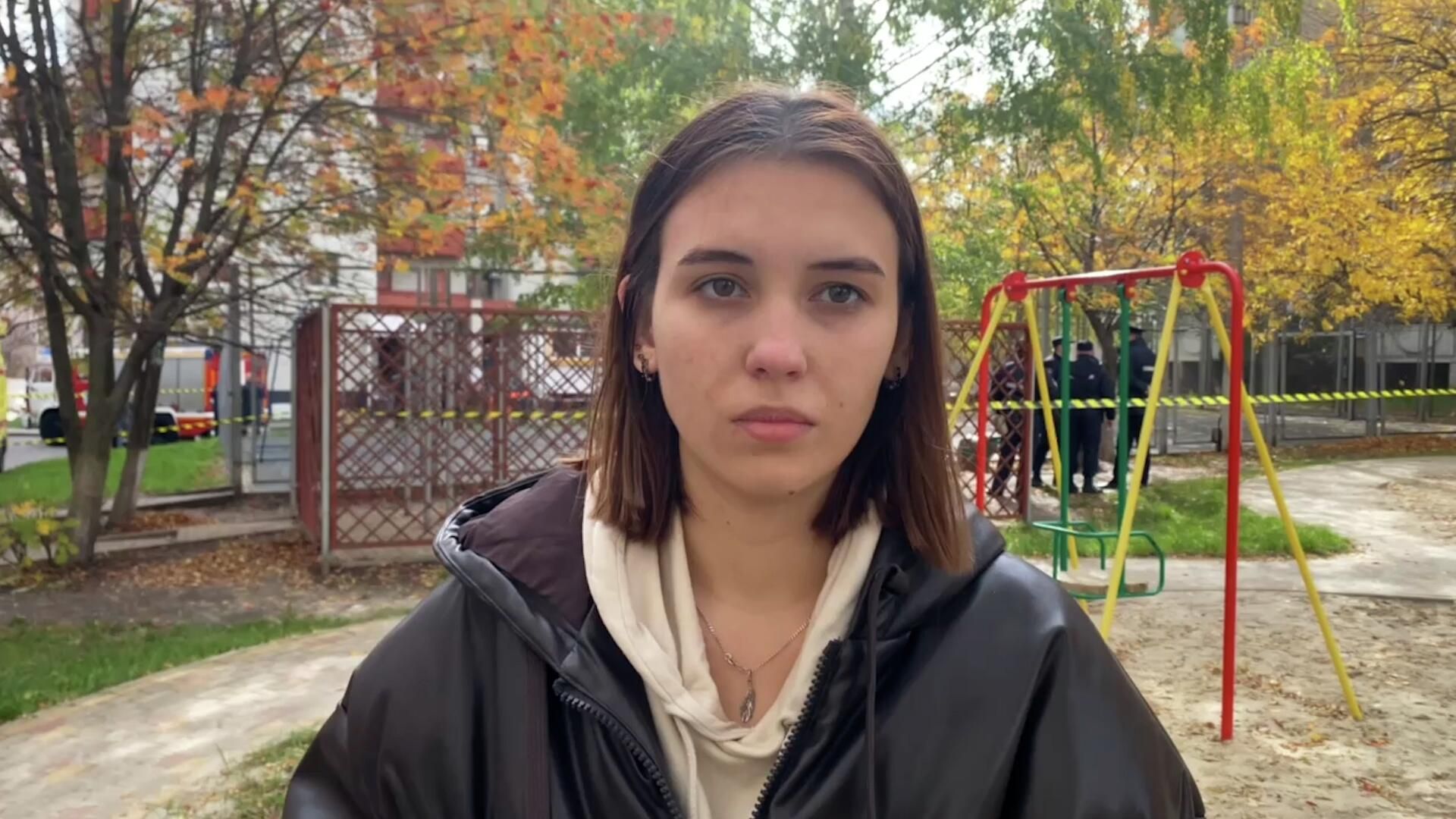 Я вижу, стены дома нет – жительница пострадавшей многоэтажки в Белгороде о ЧП Я вижу, стены дома нет – жительница пострадавшей многоэтажки в Белгороде о ЧП - РИА Новости, 1920, 13.10.2022