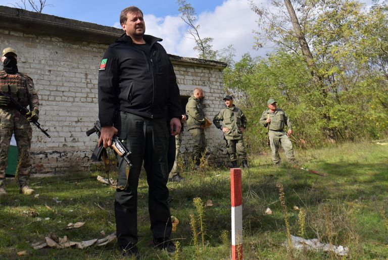 Врио губернатора Запорожской области Евгений Балицкий на занятиях по стрельбе из боевого оружия военнослужащих добровольческого батальона имени Судоплатова на полигоне в Запорожской области Врио губернатора Запорожской области Евгений Балицкий на занятиях по стрельбе из боевого оружия военнослужащих добровольческого батальона имени Судоплатова на полигоне в Запорожской области