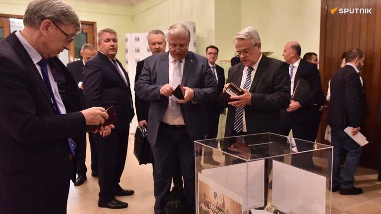 Благотворительный концерт в Русском доме в Белграде для пострадавших на Донбассе Благотворительный концерт в Русском доме в Белграде для пострадавших на Донбассе