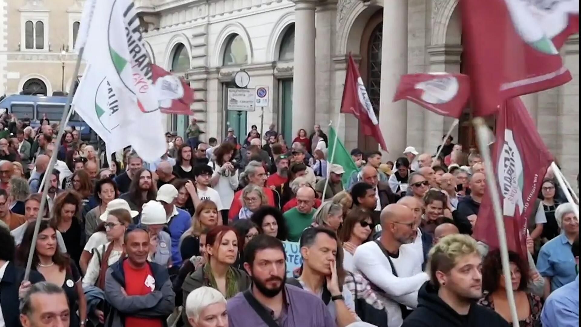 Мы здесь ради мира: акция против антироссийских санкций в Риме Мы здесь ради мира: акция против антироссийских санкций в Риме - РИА Новости, 1920, 17.10.2022