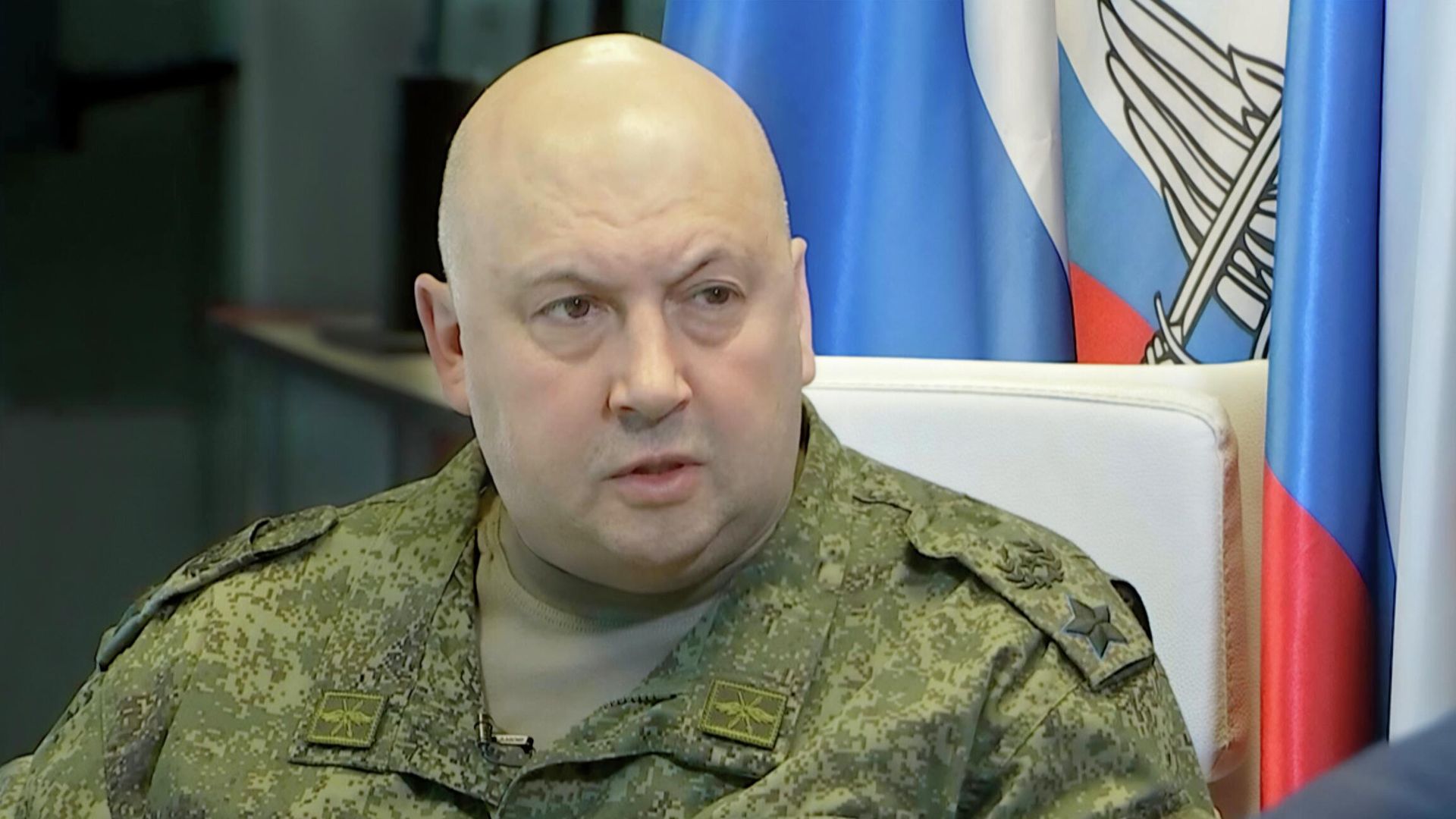 Командующий Объединенной группировкой войск России в районе проведения спецоперации генерал армии Сергей Суровикин Командующий Объединенной группировкой войск России в районе проведения спецоперации генерал армии Сергей Суровикин - РИА Новости, 1920, 18.10.2022