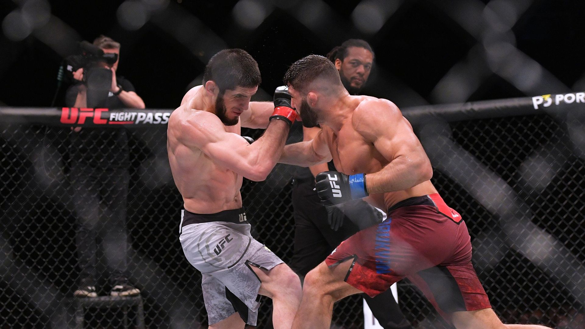 Бой на UFC Fight Night в Санкт-Петербурге - РИА Новости, 1920, 05.12.2024
