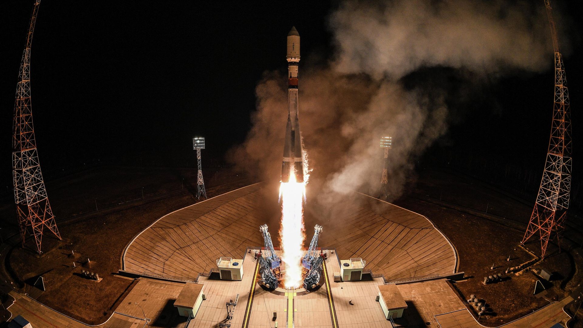 Запуск ракеты-носителя Союз-2.1б с первым спутником группировки Сфера — Скиф-Д — на космодроме Восточный Запуск ракеты-носителя Союз-2.1б с первым спутником группировки Сфера — Скиф-Д — на космодроме Восточный - РИА Новости, 1920, 23.10.2022