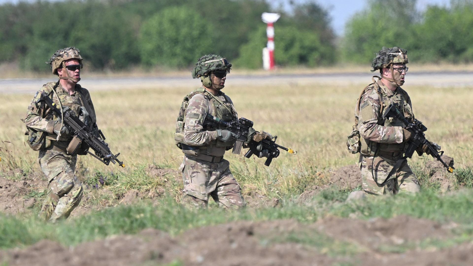 Военнослужащие 101-й воздушно-десантной дивизии США во время учений Военнослужащие 101-й воздушно-десантной дивизии США во время учений - РИА Новости, 1920, 23.10.2022