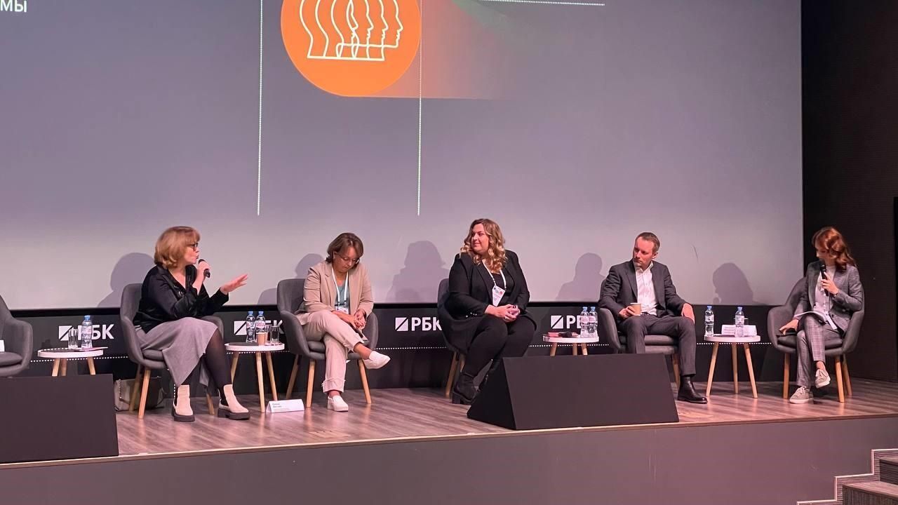 Директор департамента внешних коммуникаций компании En+ Group Ольга Санарова в рамках конгресса ответственного бизнеса ESG–(Р)Эволюция Директор департамента внешних коммуникаций компании En+ Group Ольга Санарова в рамках конгресса ответственного бизнеса ESG–(Р)Эволюция - РИА Новости, 1920, 26.10.2022