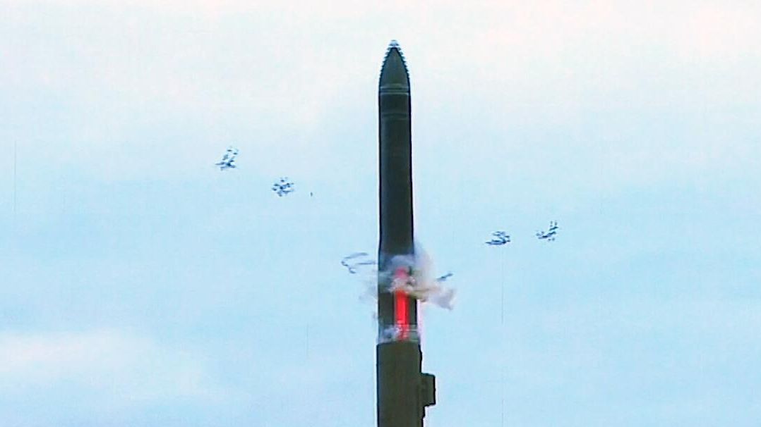 Запуск межконтинентальной баллистической ракеты (МБР) РС-24 Ярс Запуск межконтинентальной баллистической ракеты (МБР) РС-24 Ярс - РИА Новости, 1920, 16.12.2023