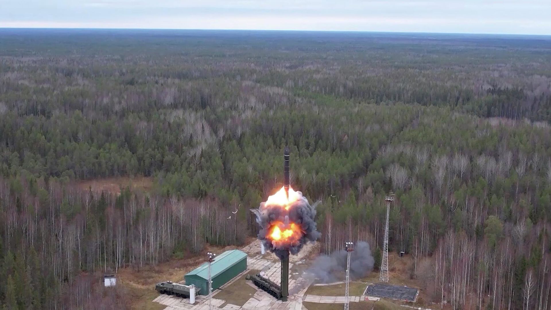 Запуск межконтинентальной баллистической ракеты РС-24 Ярс Запуск межконтинентальной баллистической ракеты РС-24 Ярс - РИА Новости, 1920, 21.06.2023