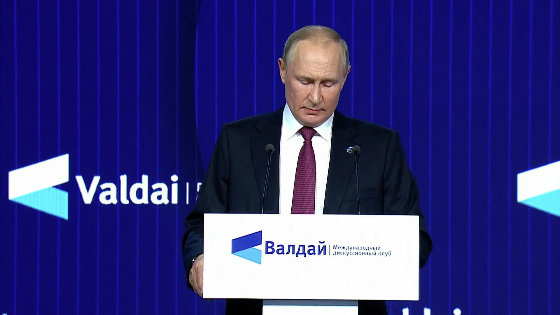 Путин: Россия не считает себя врагом Запада Путин: Россия не считает себя врагом Запада - РИА Новости, 1920, 27.10.2022