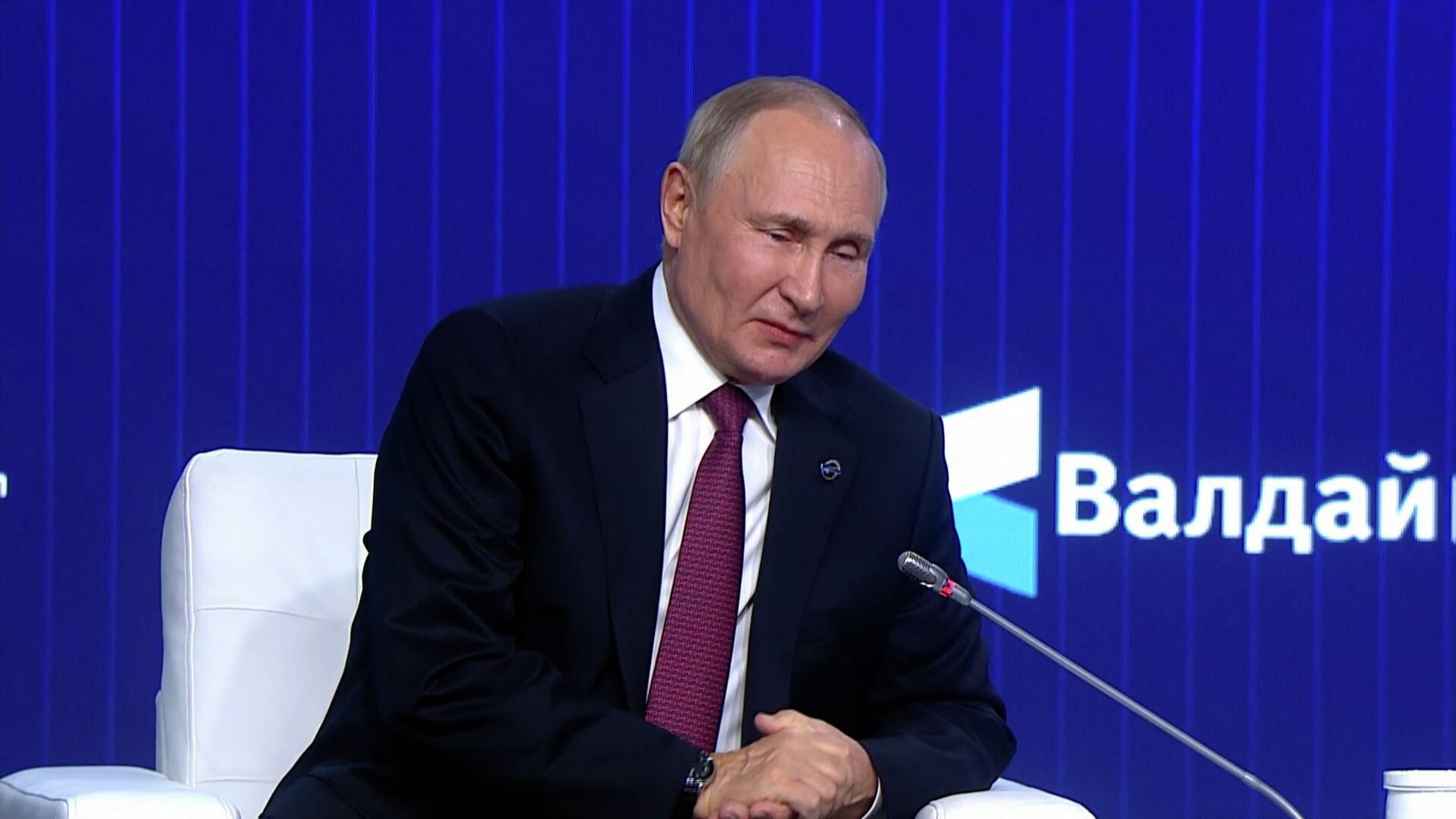 Путин: Я за демократические отношения с учетом интересов всех участников международного общения Путин: Я за демократические отношения с учетом интересов всех участников международного общения - РИА Новости, 1920, 27.10.2022