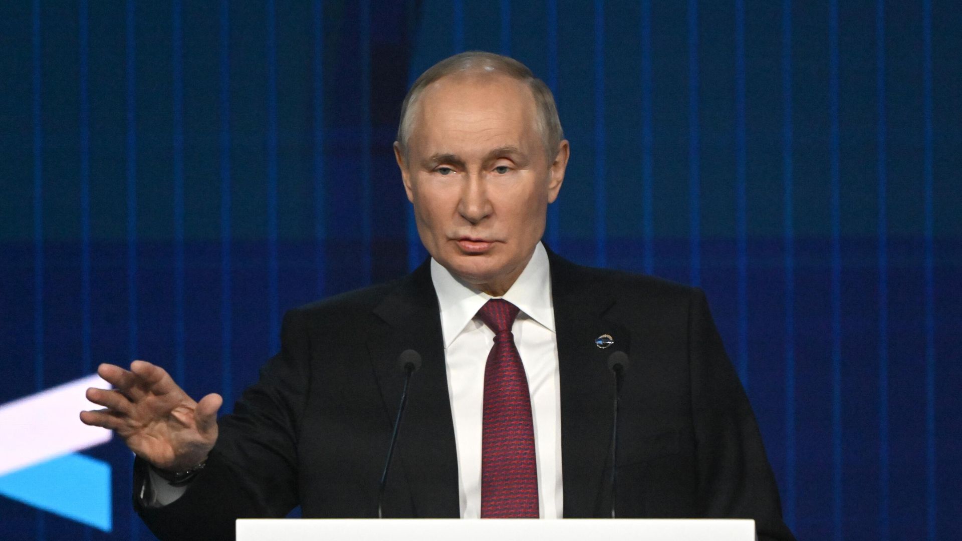 Президент РФ Владимир Путин на заседании XIX Ежегодного заседания Международного дискуссионного клуба Валдай Президент РФ Владимир Путин на заседании XIX Ежегодного заседания Международного дискуссионного клуба Валдай - РИА Новости, 1920, 27.10.2022