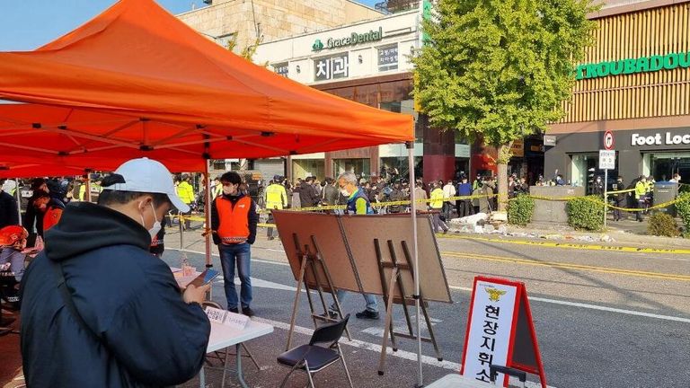 В Южной Корее объявлен общенациональный траур в связи с давкой в Сеуле В Южной Корее объявлен общенациональный траур в связи с давкой в Сеуле