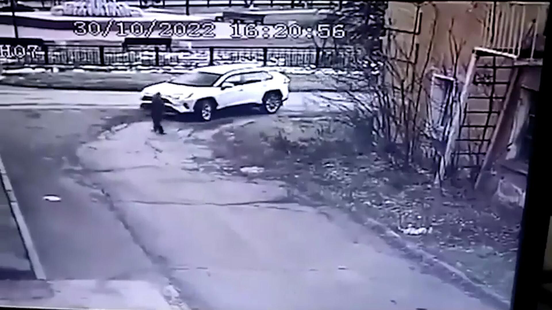 Момент ДТП с участием ребенка в Новосибирской области Момент ДТП с участием ребенка в Новосибирской области - РИА Новости, 1920, 31.10.2022