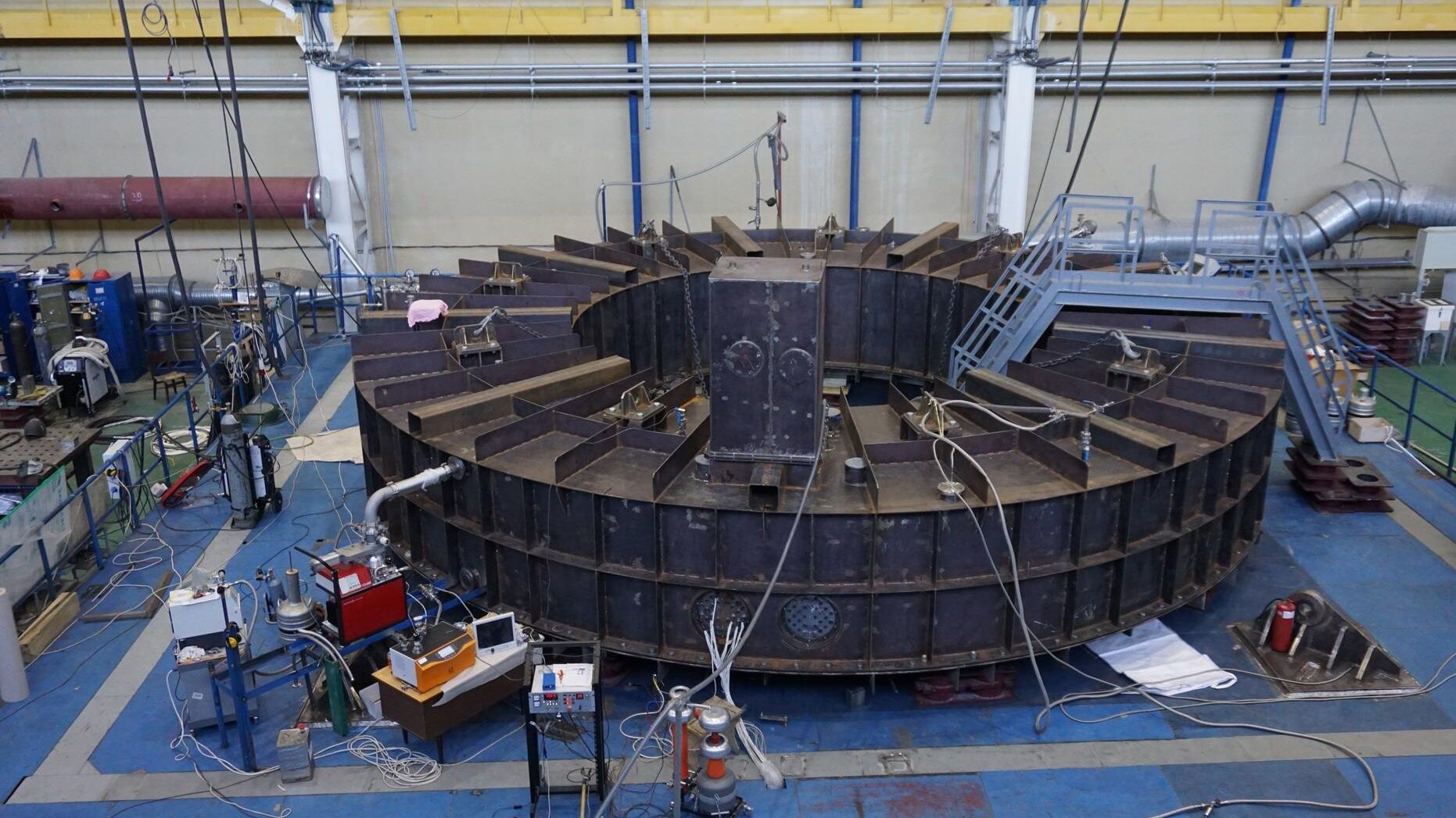 Российская катушка полоидального поля PF1 Российская катушка полоидального поля PF1 - РИА Новости, 1920, 08.10.2024