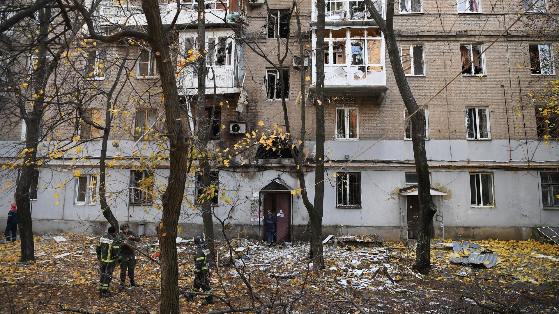 Дом, поврежденный в результате обстрела со стороны ВСУ в Донецке Дом, поврежденный в результате обстрела со стороны ВСУ в Донецке - РИА Новости, 1920, 01.11.2022