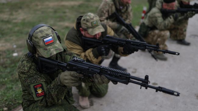 Военнослужащие из числа мобилизованных проходят подготовку на полигоне
