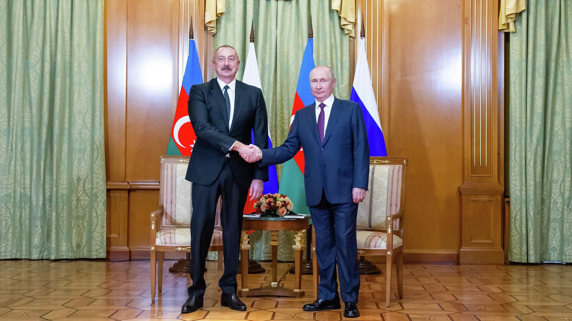 Президент РФ Владимир Путин и президент Азербайджана Ильхам Алиев Президент РФ Владимир Путин и президент Азербайджана Ильхам Алиев - РИА Новости, 1920, 17.11.2022