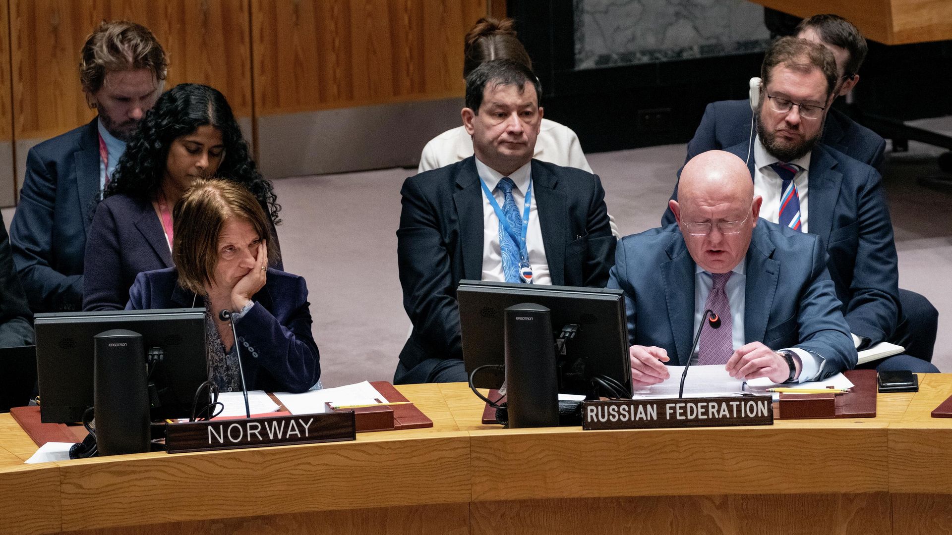 Постоянный представитель России при ООН Василий Небензя выступает во время заседания Совета безопасности по вопросу поставок зерна из Украины - РИА Новости, 1920, 31.10.2022