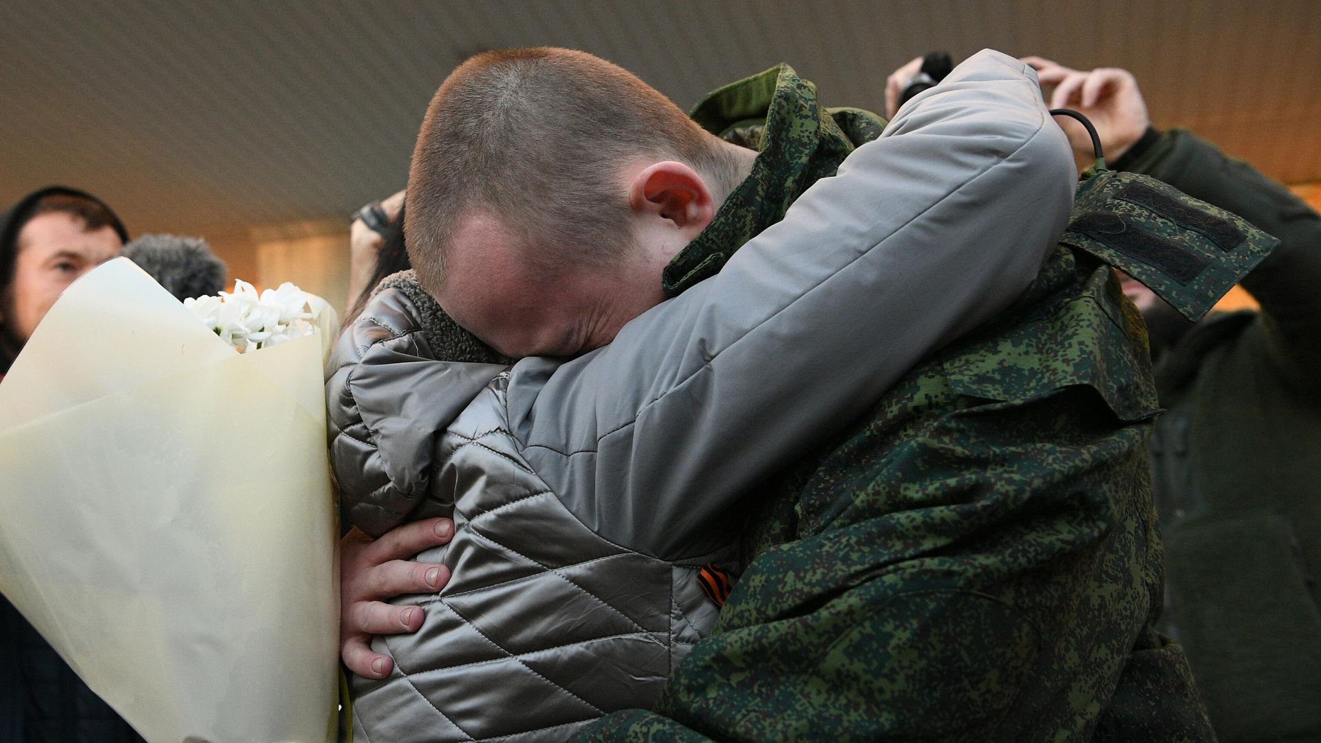 Военнослужащий, освобожденный из украинского плена Военнослужащий, освобожденный из украинского плена - РИА Новости, 1920, 10.11.2022