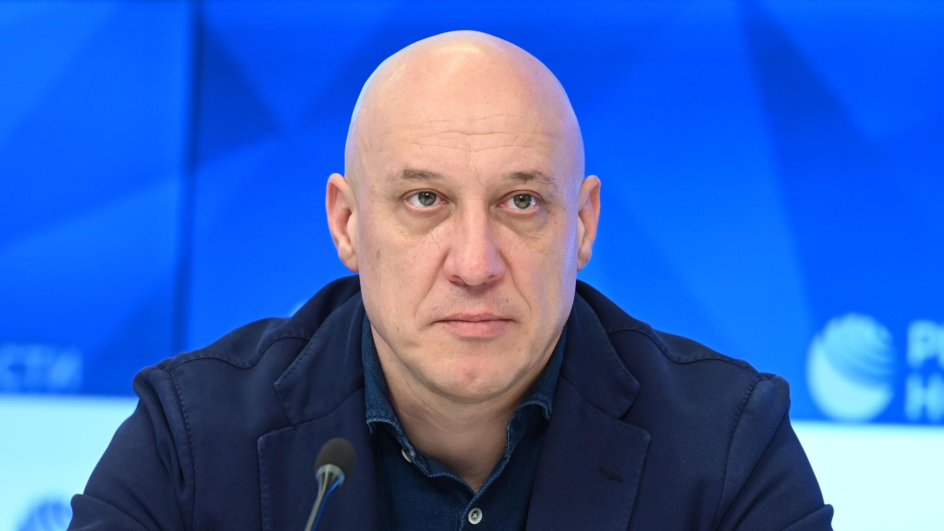 Заслуженный артист РФ Денис Майданов Заслуженный артист РФ Денис Майданов - РИА Новости, 1920, 10.07.2026