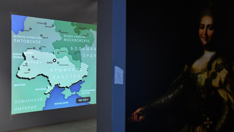 Выставка Украина. На переломах эпох в ЦВЗ Манеж в Москве Выставка Украина. На переломах эпох в ЦВЗ Манеж в Москве