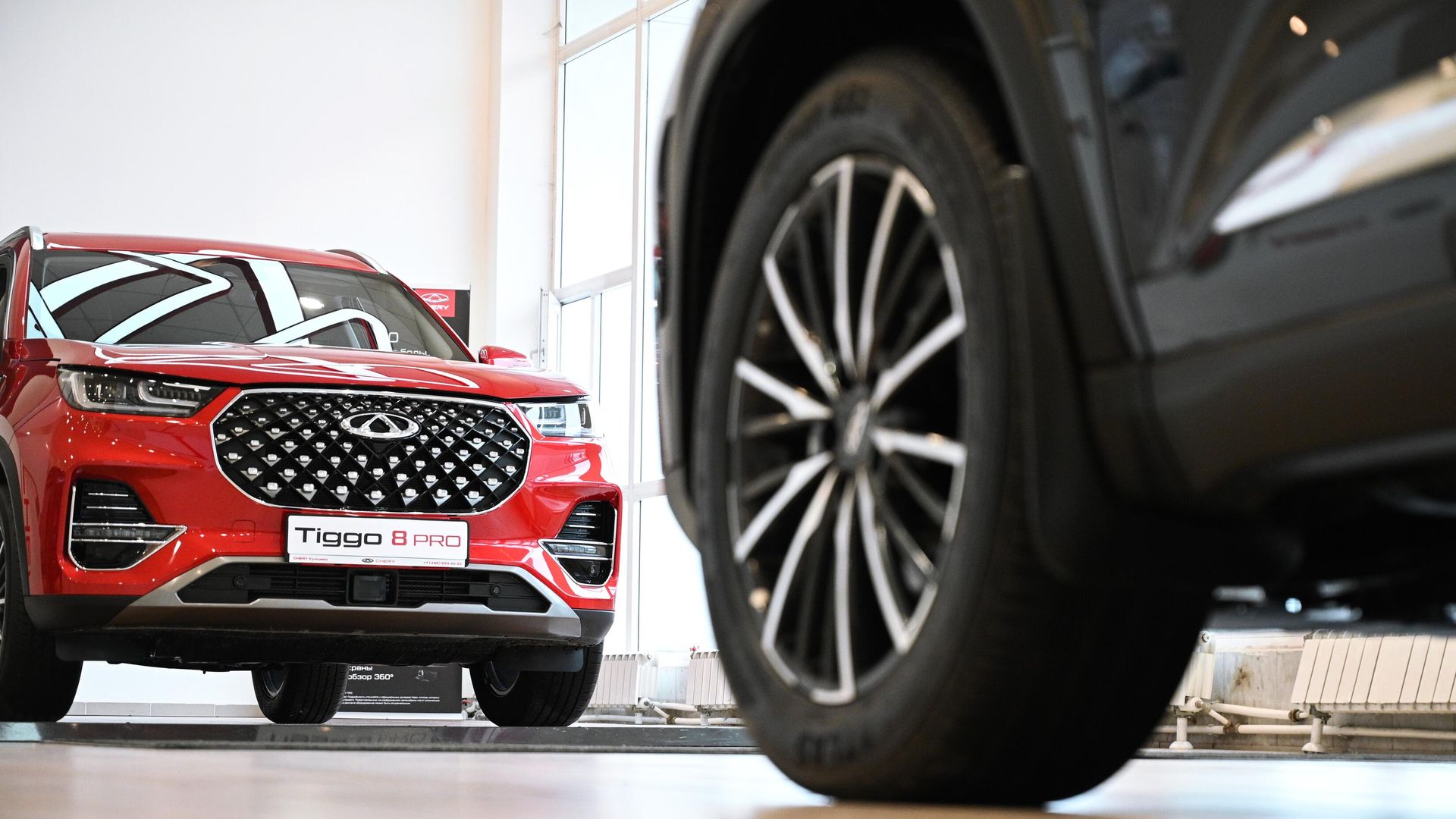 Автомобили в официальном дилерском центре Chery ТЦ Кунцево Автомобили в официальном дилерском центре Chery ТЦ Кунцево - РИА Новости, 1920, 25.01.2023
