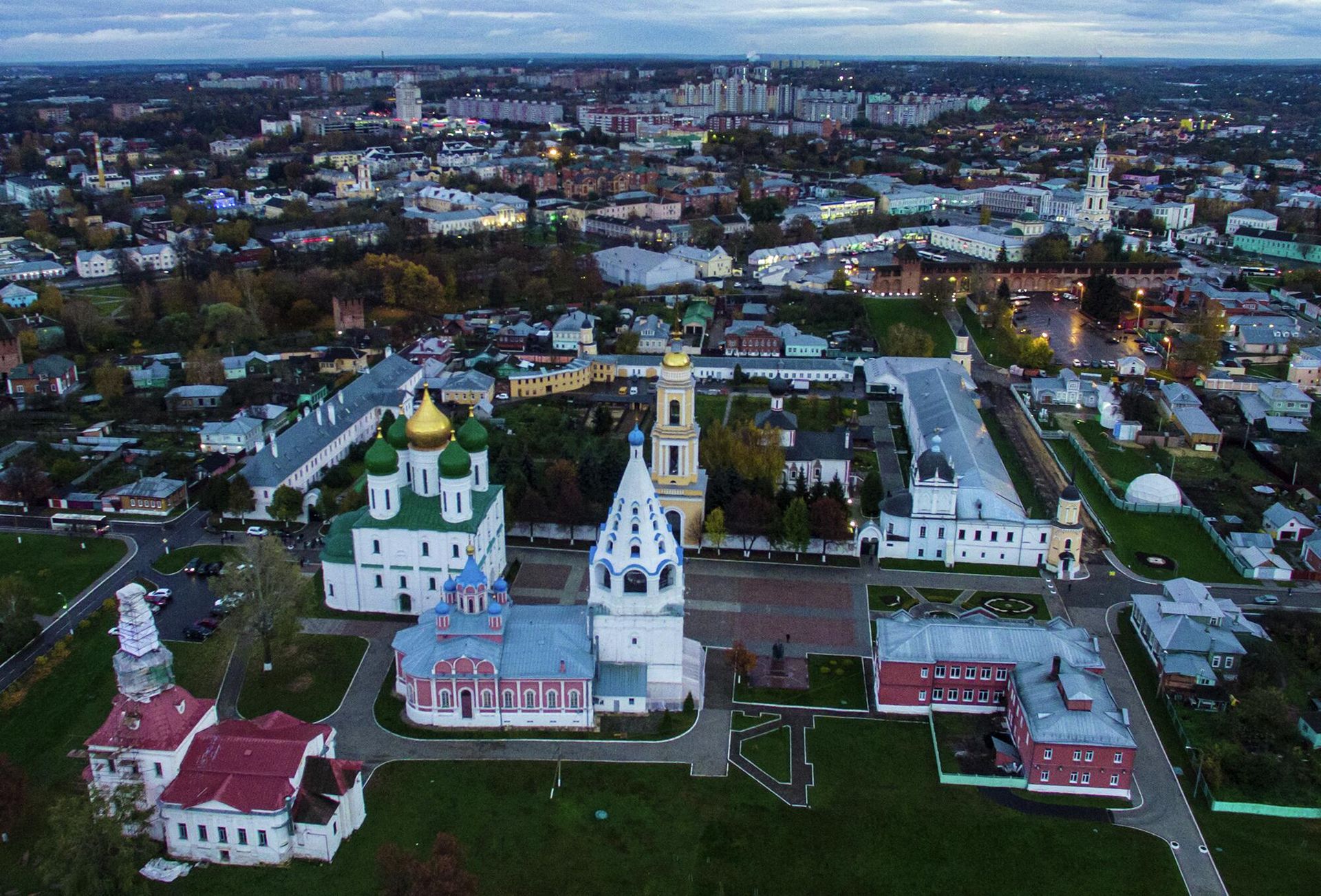 Вид на соборную площадь Коломенского кремля  - РИА Новости, 1920, 13.12.2023
