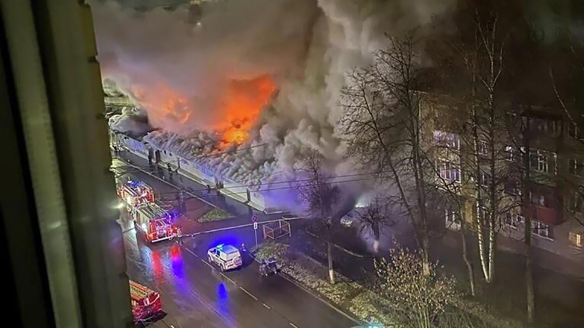 На месте пожара в кафе Полигон в Костроме. Фото очевидца На месте пожара в кафе Полигон в Костроме. Фото очевидца - РИА Новости, 1920, 05.11.2022