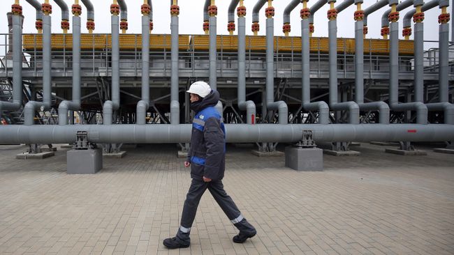 Компрессорная станция, входящая в систему газопроводов