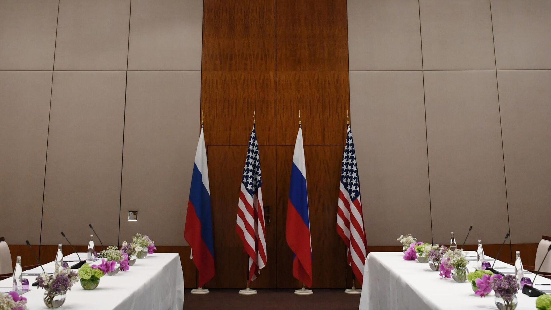 Флаги России и США - РИА Новости, 1920, 28.11.2023
