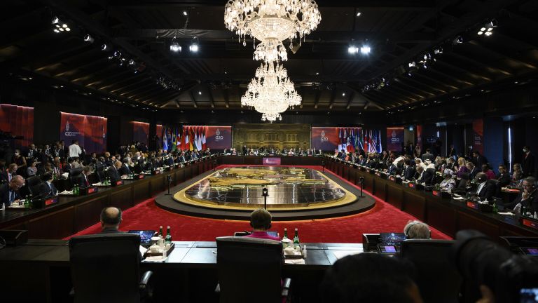 Мировые лидеры во время рабочего заседания на саммите G20